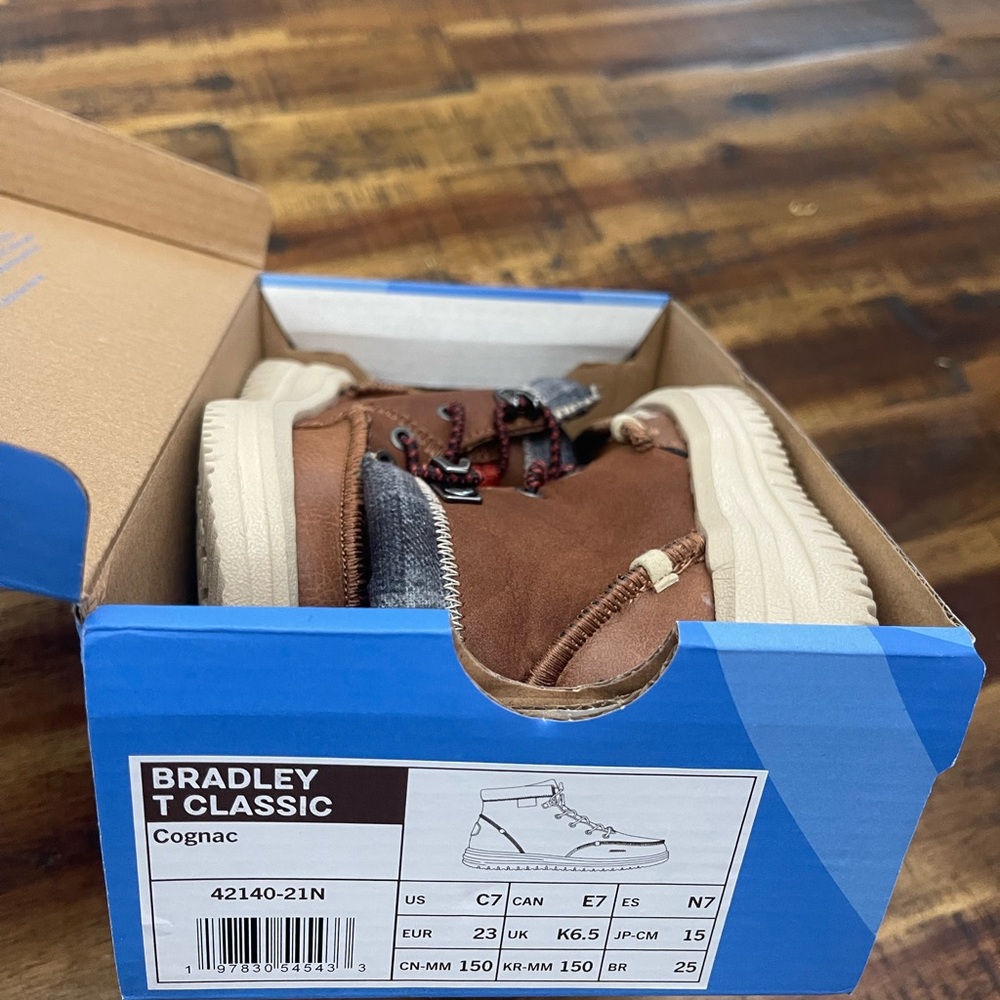 Hey Dude Kids Boots in Brown and Red “Bradley” - Picture 9 of 11